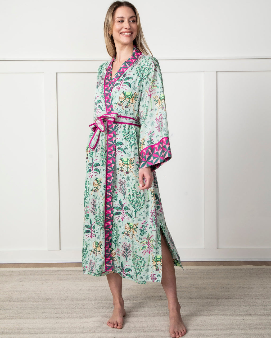 Camel's Courtyard - Satin Robe - Avocado